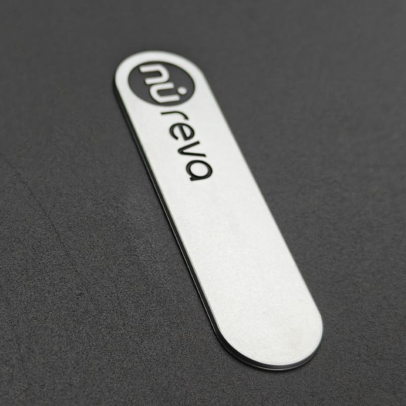 reva金屬厚標(biāo)牌